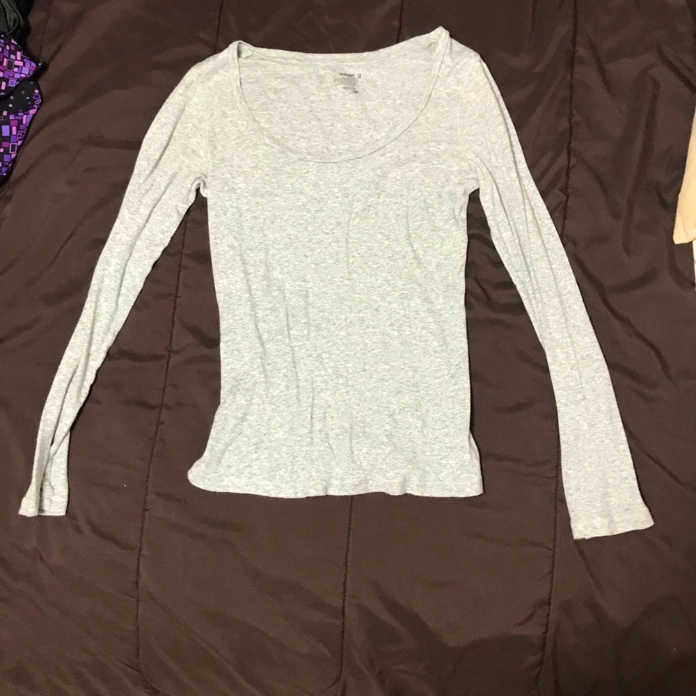 Gray Long sleeved shirt